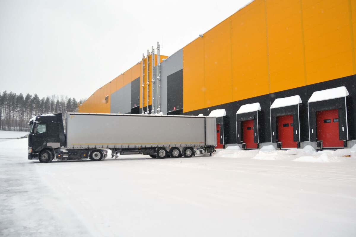 Freight Unloading Services during Winter