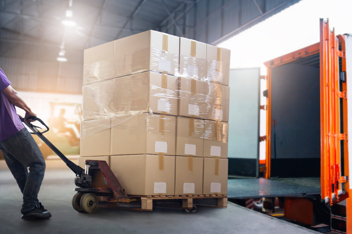 How Unloading Services Can Save Businesses Money